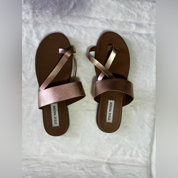 Steve Madden Athens rose gold sandals size 8.5  Athens Strappy Flat Faux Leather - Picture 14 of 16